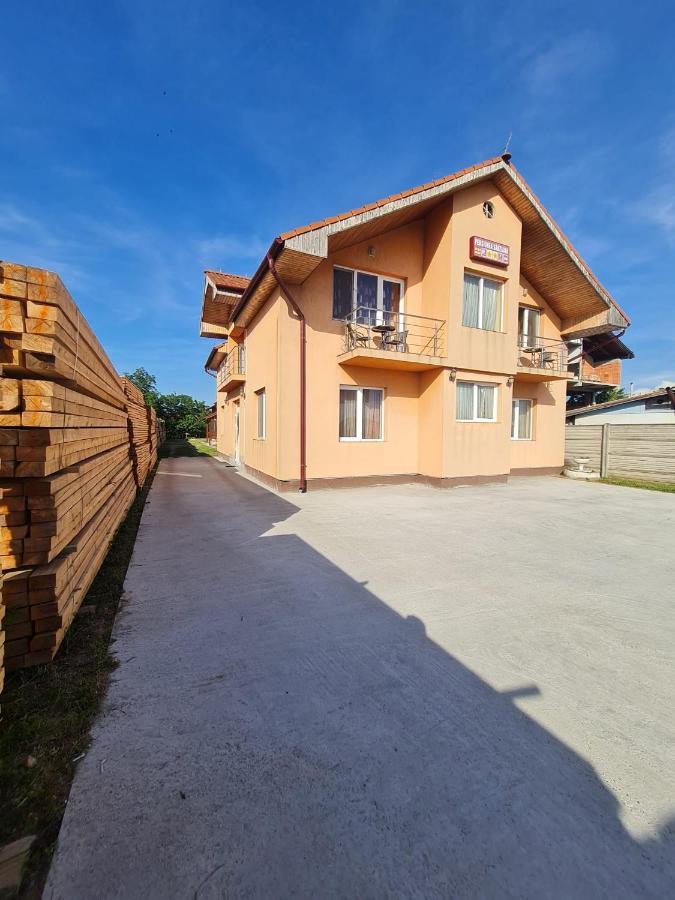 Hotel Pensiunea Sanziana Oradea Exteriér fotografie